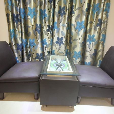 Urmee Hotel Бхубанешвар Екстериор снимка