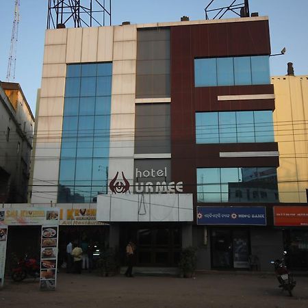 Urmee Hotel Бхубанешвар Екстериор снимка